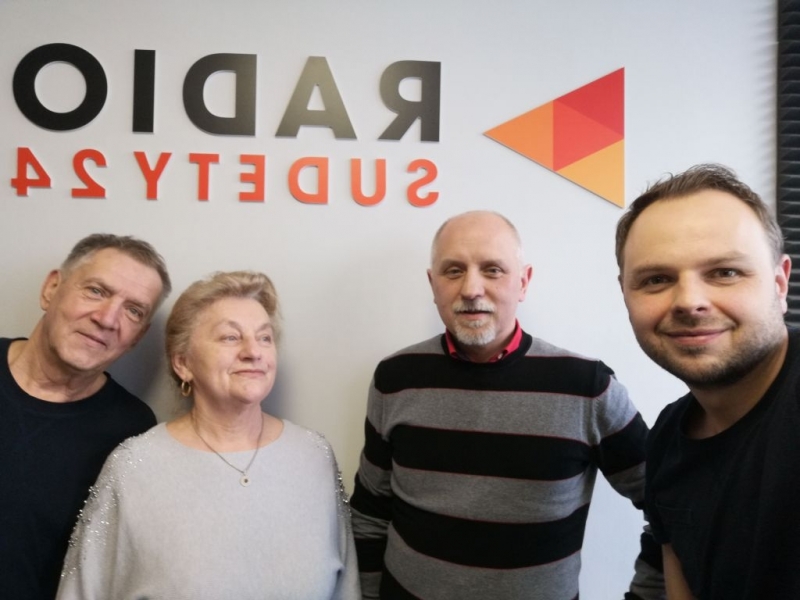 radio cz.jpg